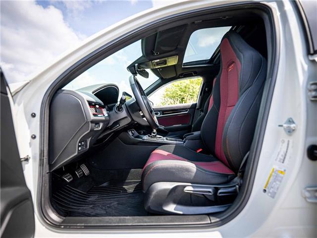 2023 Honda Civic Si Base (Stk: 29700) in Surrey - Image 8 of 28 2023 Honda Civic Si Base (Stk: 29700) in Surrey - Image 8 of 28