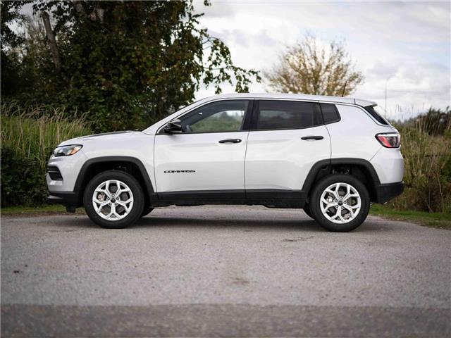 2026 Jeep Compass Sport (Stk: T155703) in Surrey - Image 3 of 23