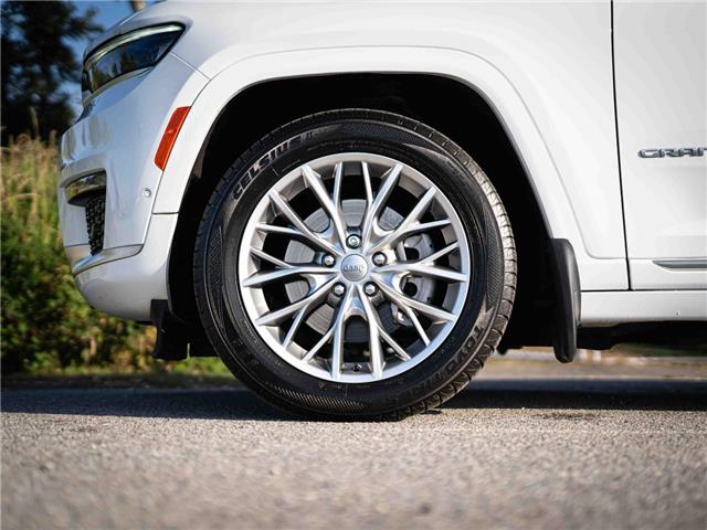 2023 Jeep Grand Cherokee L Summit (Stk: 30180) in Surrey - Image 6 of 25