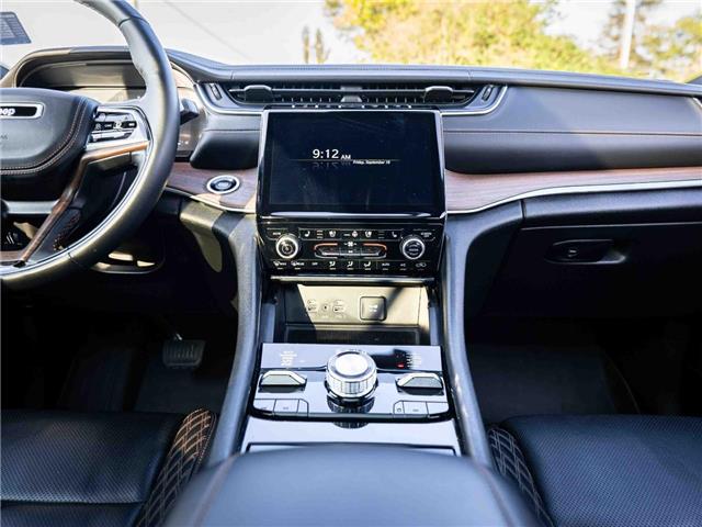 2023 Jeep Grand Cherokee L Summit (Stk: 30180) in Surrey - Image 13 of 25