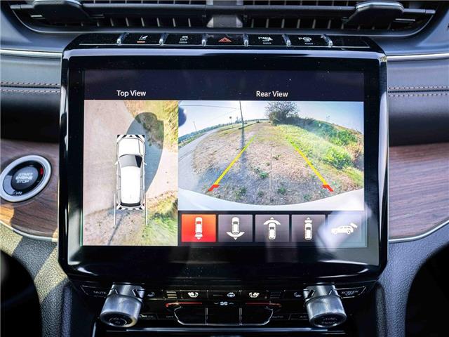 2023 Jeep Grand Cherokee L Summit (Stk: 30180) in Surrey - Image 21 of 25