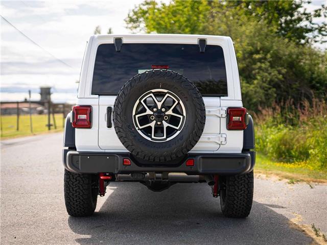 2025 Jeep Wrangler Rubicon (Stk: S611943) in Surrey - Image 5 of 19
