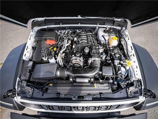 2025 Jeep Wrangler Rubicon (Stk: S611943) in Surrey - Image 7 of 19