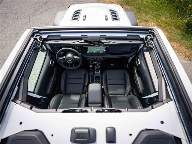 2025 Jeep Wrangler Rubicon (Stk: S611943) in Surrey - Image 9 of 19