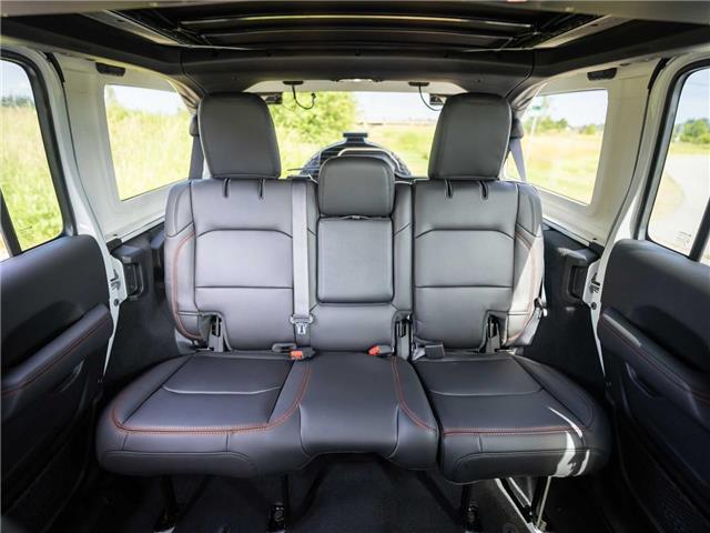 2025 Jeep Wrangler Rubicon (Stk: S611943) in Surrey - Image 16 of 19