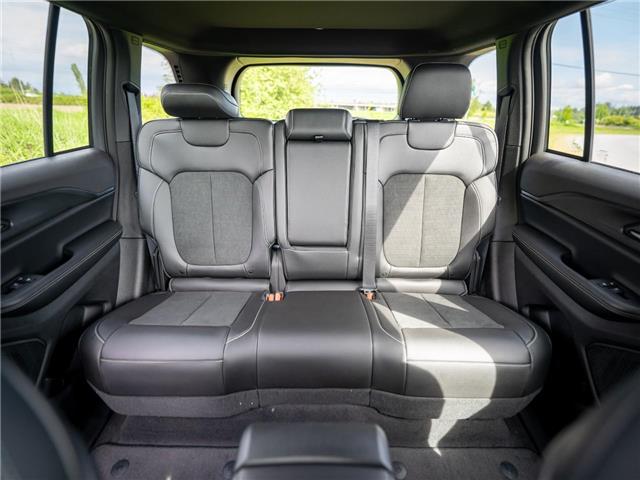 2025 Jeep Grand Cherokee Laredo (Stk: S321595) in Surrey - Image 18 of 20