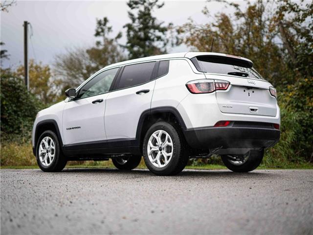 2026 Jeep Compass Sport (Stk: T155702) in Surrey - Image 4 of 24