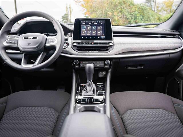 2026 Jeep Compass Sport (Stk: T155702) in Surrey - Image 12 of 24