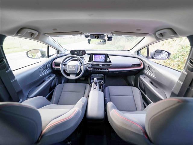 2025 Toyota Prius Plug-In Hybrid SE (Stk: 30450) in Surrey - Image 10 of 25