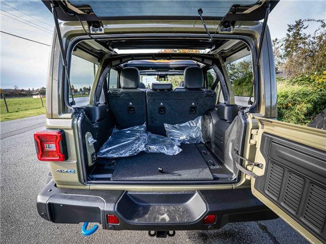 2025 Jeep Wrangler 4xe Rubicon (Stk: S624816) in Surrey - Image 25 of 26