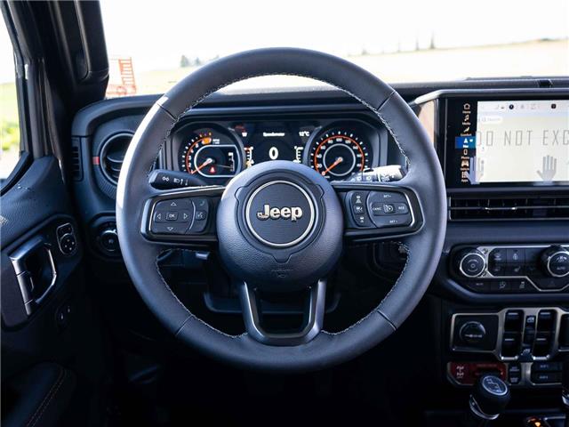 2025 Jeep Wrangler Rubicon (Stk: S653189) in Surrey - Image 10 of 25