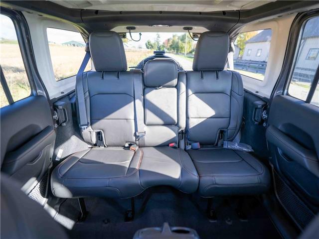 2025 Jeep Wrangler Rubicon (Stk: S653189) in Surrey - Image 21 of 25