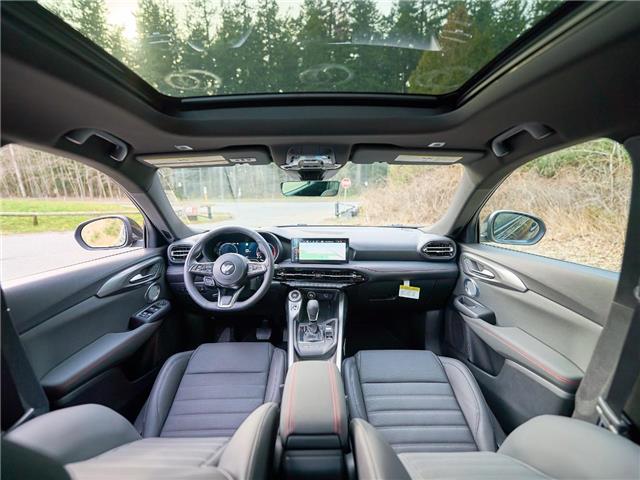 2024 Dodge Hornet PHEV R/T (Stk: RA16988) in Surrey - Image 5 of 9