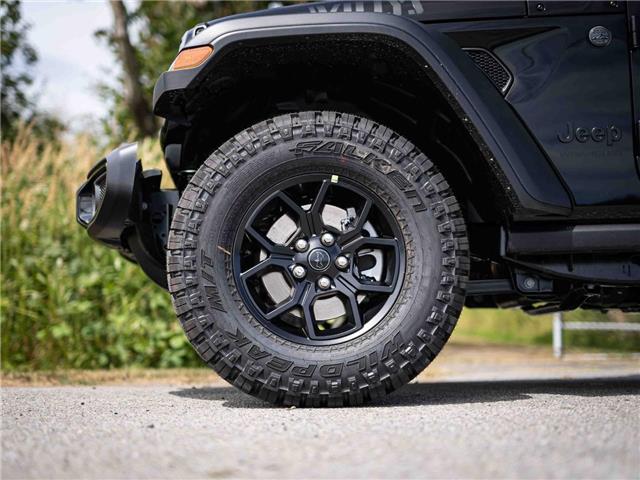 2025 Jeep Wrangler Sport (Stk: S611811) in Surrey - Image 7 of 22