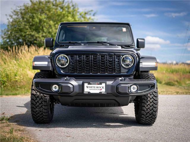 2025 Jeep Wrangler Sport (Stk: S611810) in Surrey - Image 2 of 27