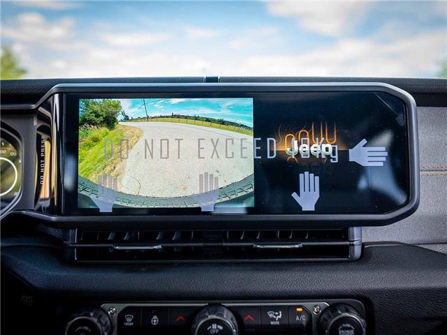 2025 Jeep Wrangler Sport (Stk: S611810) in Surrey - Image 23 of 27