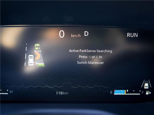 2025 Jeep Compass Altitude (Stk: S519338) in Surrey - Image 16 of 24