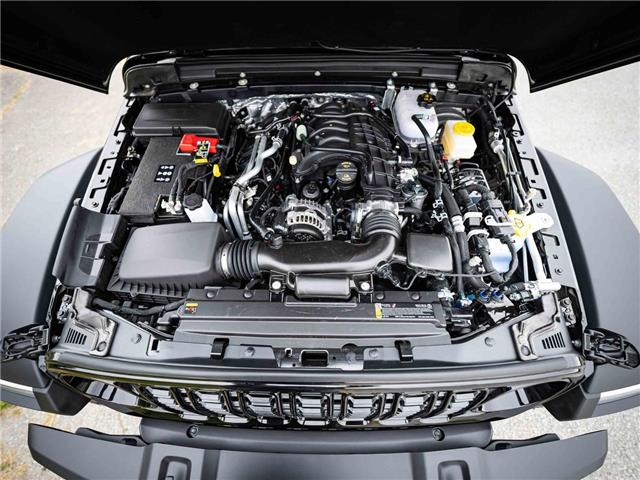 2025 Jeep Wrangler Sport (Stk: S605585) in Surrey - Image 9 of 25