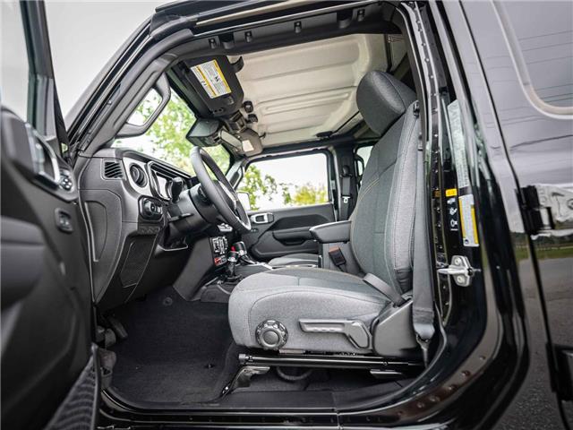 2025 Jeep Wrangler Sport (Stk: S605585) in Surrey - Image 10 of 25