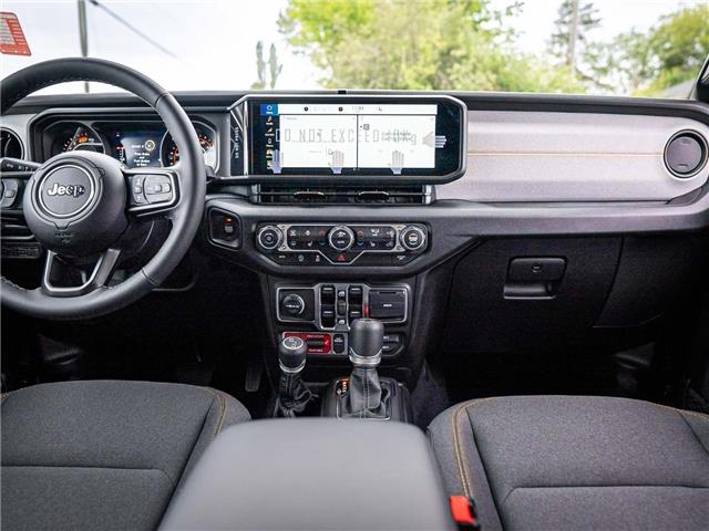 2025 Jeep Wrangler Sport (Stk: S605585) in Surrey - Image 14 of 25