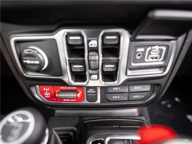 2025 Jeep Wrangler Sport (Stk: S605585) in Surrey - Image 17 of 25