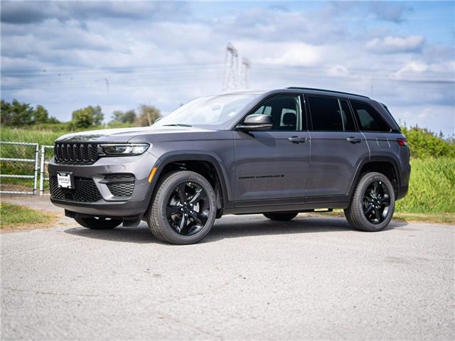 2025 Jeep Grand Cherokee Laredo (Stk: S323434) in Surrey - Image 1 of 21
