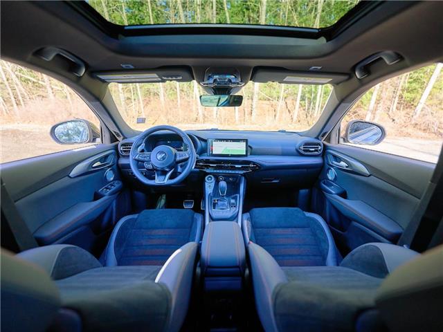 2024 Dodge Hornet PHEV R/T Plus (Stk: RA18611) in Surrey - Image 9 of 20