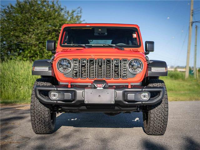 2025 Jeep Wrangler Rubicon (Stk: S605576) in Surrey - Image 2 of 23