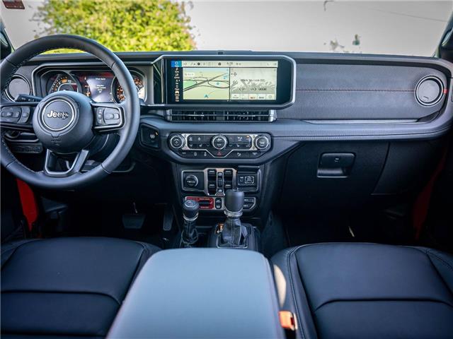 2025 Jeep Wrangler Rubicon (Stk: S605576) in Surrey - Image 13 of 23