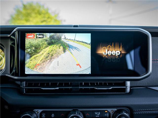 2025 Jeep Wrangler Rubicon (Stk: S605576) in Surrey - Image 20 of 23