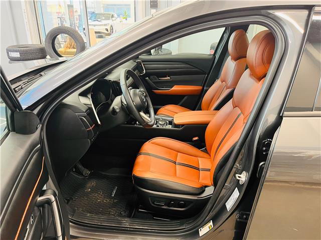 2024 Mazda CX-50 GT w/Turbo (Stk: V3301) in Prince Albert - Image 2 of 14