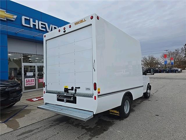 2025 Chevrolet Express Cutaway Work Van (Stk: 25-1947) in Listowel - Image 3 of 10