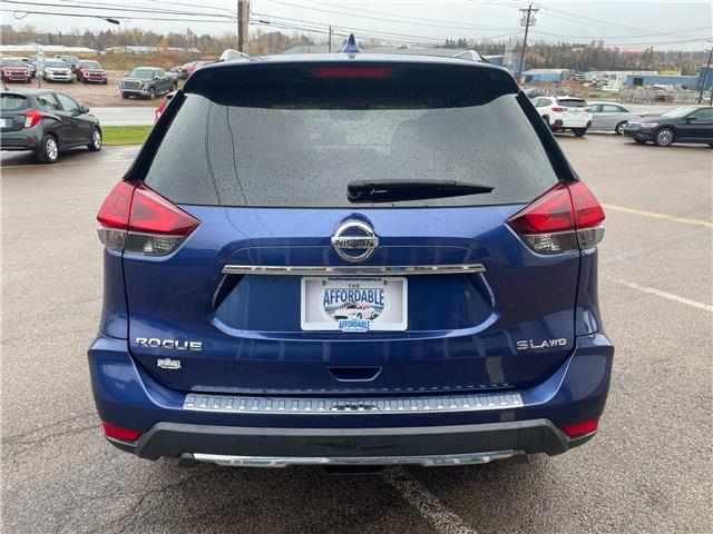 2018 Nissan Rogue SL in Charlottetown - Image 8 of 19