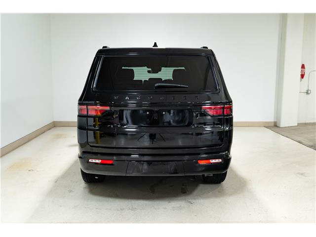 2024 Jeep Wagoneer Series II Carbide (Stk: ARUC930) in Calgary - Image 7 of 39