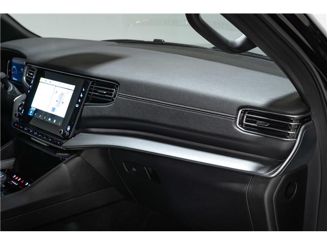 2024 Jeep Wagoneer Series II Carbide (Stk: ARUC930) in Calgary - Image 28 of 39