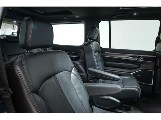 2024 Jeep Wagoneer Series II Carbide (Stk: ARUC930) in Calgary - Image 34 of 39