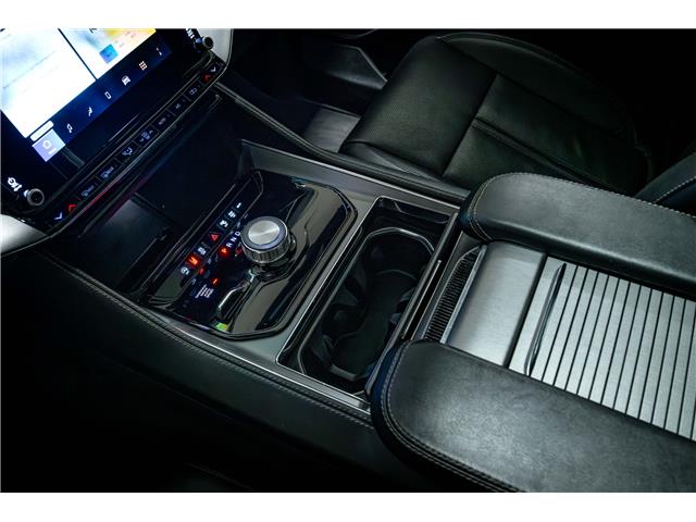 2024 Jeep Wagoneer Series II Carbide (Stk: ARUC930) in Calgary - Image 19 of 39