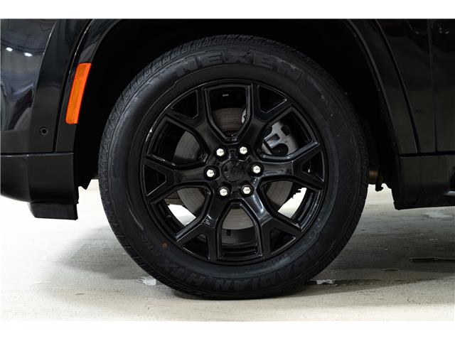 2024 Jeep Wagoneer Series II Carbide (Stk: ARUC930) in Calgary - Image 10 of 39