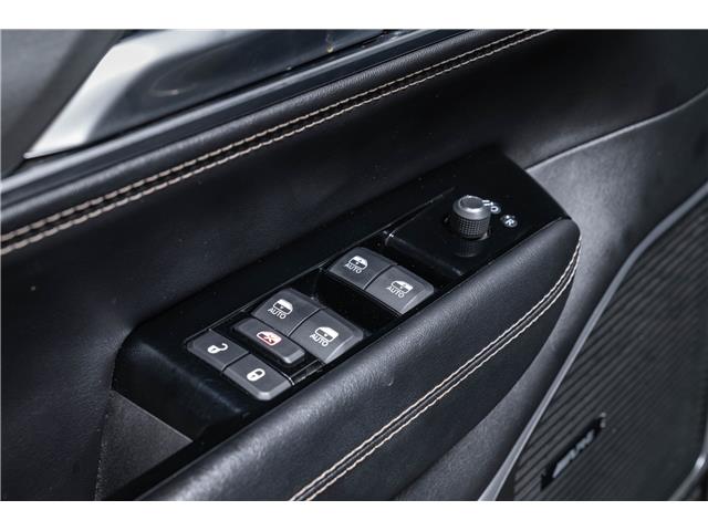 2024 Jeep Wagoneer Series II Carbide (Stk: ARUC930) in Calgary - Image 13 of 39