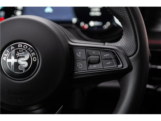 2023 Alfa Romeo Tonale Veloce (Stk: 23089D) in London - Image 16 of 31