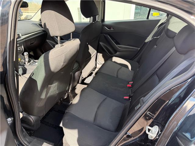 2018 Mazda Mazda3 GX (Stk: 24655) in Pembroke - Image 14 of 19