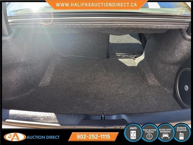 2023 Chrysler 300 S (Stk: 585526) in Lower Sackville - Image 11 of 25