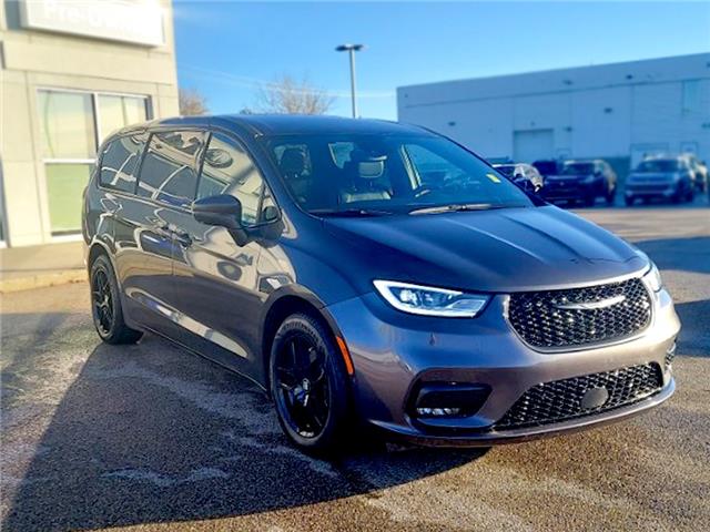 2022 Chrysler Pacifica Hybrid Touring-L (Stk: 2600751) in Regina - Image 3 of 38
