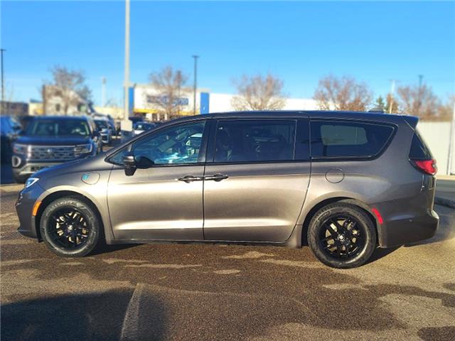 2022 Chrysler Pacifica Hybrid Touring-L (Stk: 2600751) in Regina - Image 9 of 38