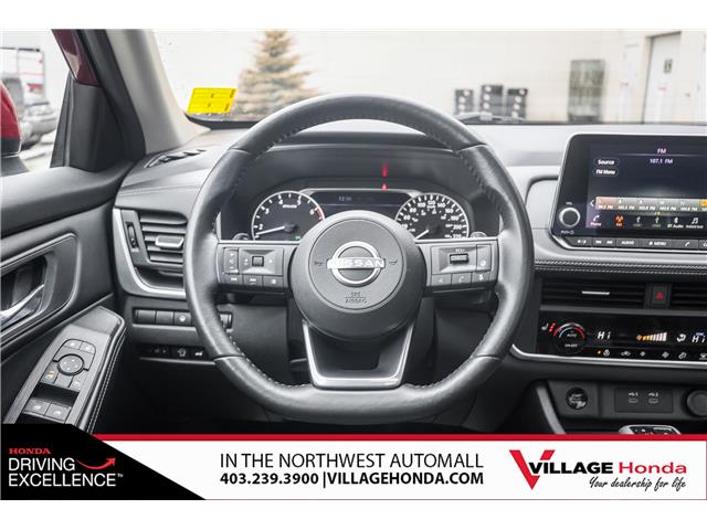 2024 Nissan Rogue SV Moonroof (Stk: RQ1309C) in Calgary - Image 17 of 32