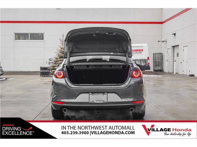 2020 Mazda Mazda3 GT (Stk: B8975) in Calgary - Image 10 of 32