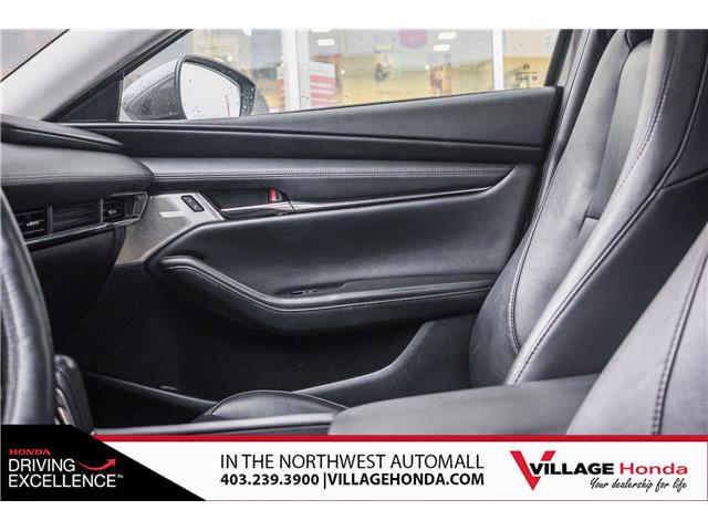 2020 Mazda Mazda3 GT (Stk: B8975) in Calgary - Image 29 of 32
