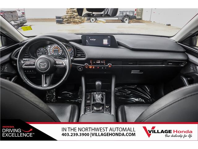 2020 Mazda Mazda3 GT (Stk: B8975) in Calgary - Image 16 of 32