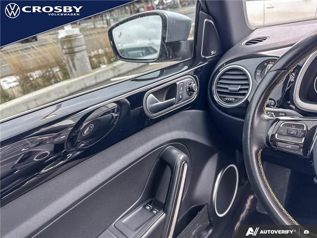 2019 Volkswagen Beetle 2.0 TSI Dune (Stk: 1V6663) in Kitchener - Image 7 of 21