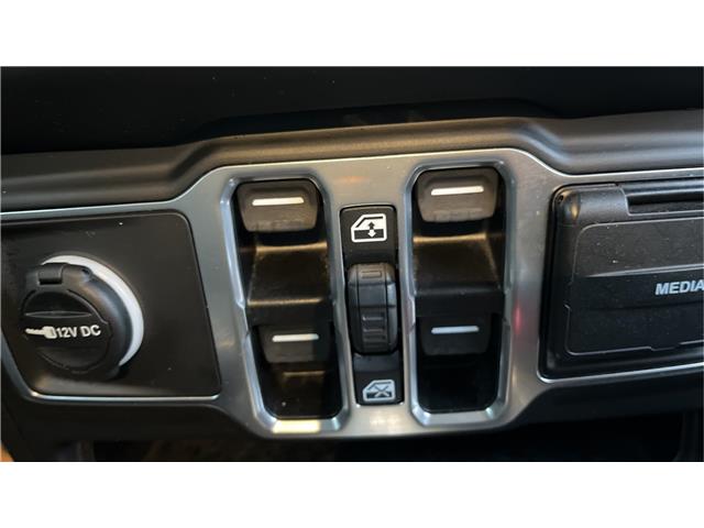 2023 Jeep Wrangler Sahara (Stk: 1332) in Kamloops - Image 17 of 27